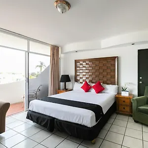 Capital O Zona Dorada Inn, Hotel Mazatlán